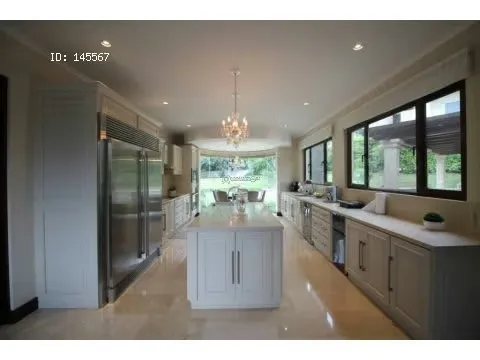 CONDOMINIUM FOR SALE IN SANTA ANA