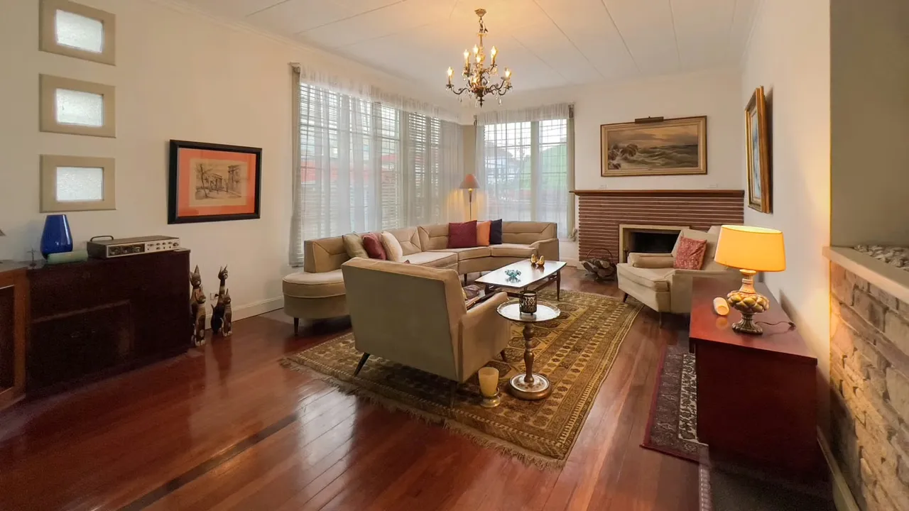 Se vende casa de Uso Mixto en Barrio La California (FE).