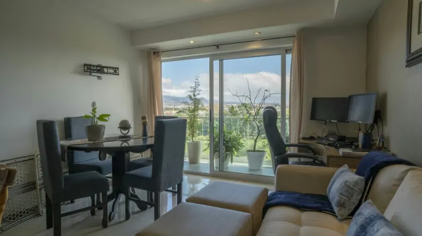 Venta de Apartamento Rohrmoser en Condominio