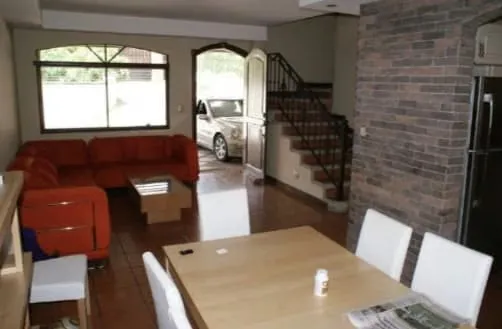 Vendo Santa Ana, casa en condominio.
