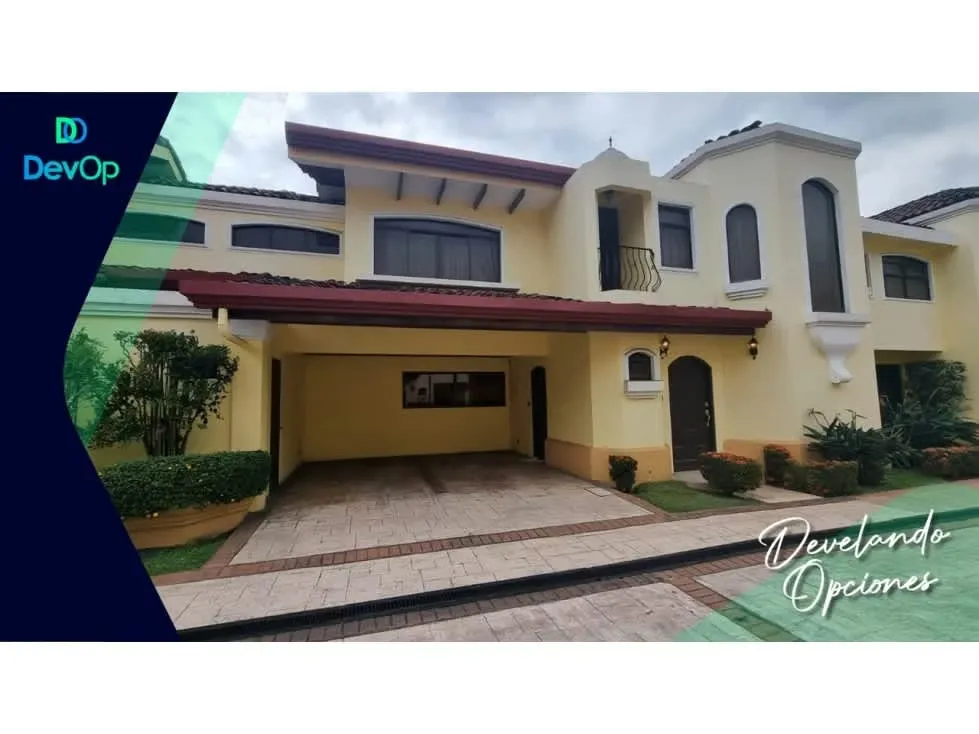 Casa en venta en exclusivo condominio de San Antonio de Belén