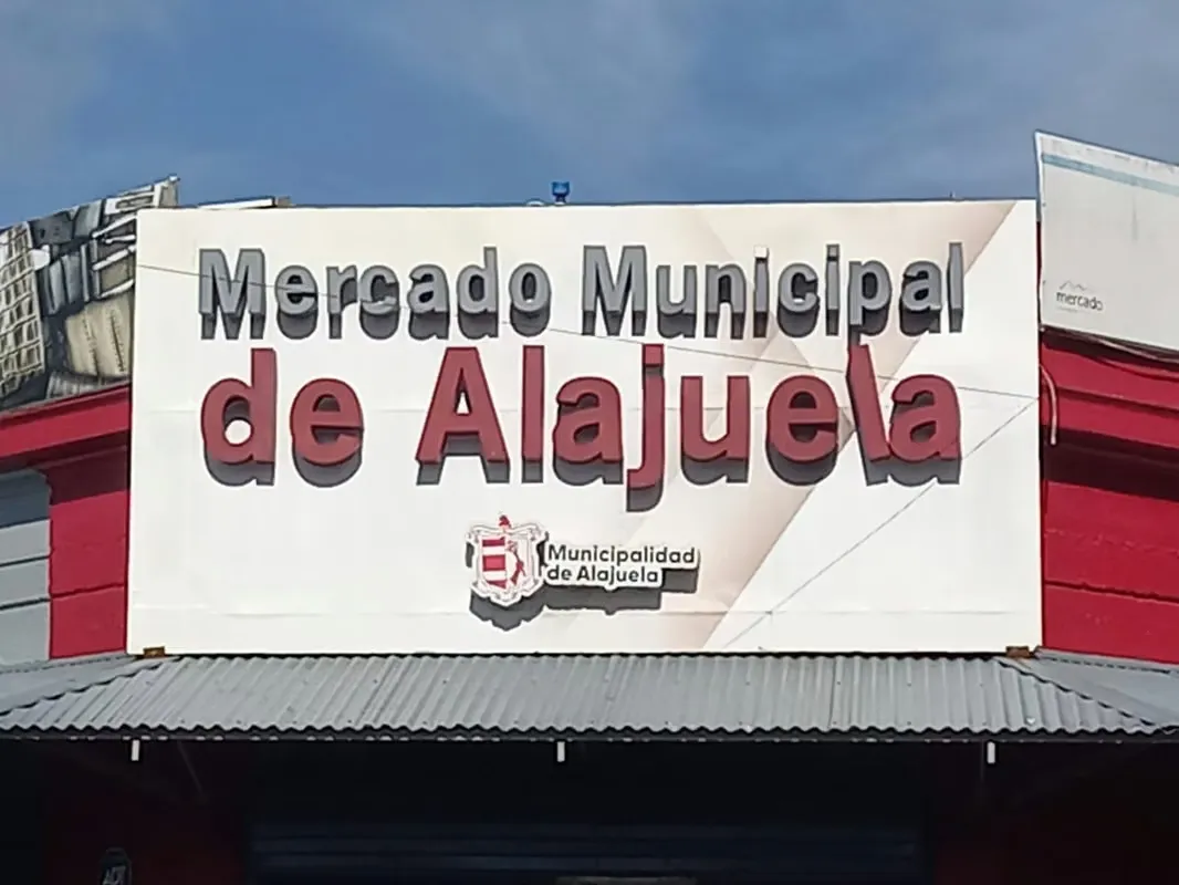 Commercial premises for sale in the Central Market of Alajuela