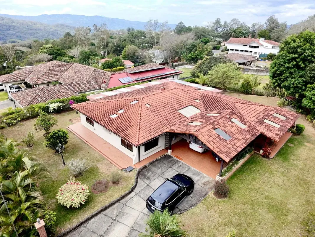 Casa en Venta,  Hacienda Los Reyes con Vista al GOLF