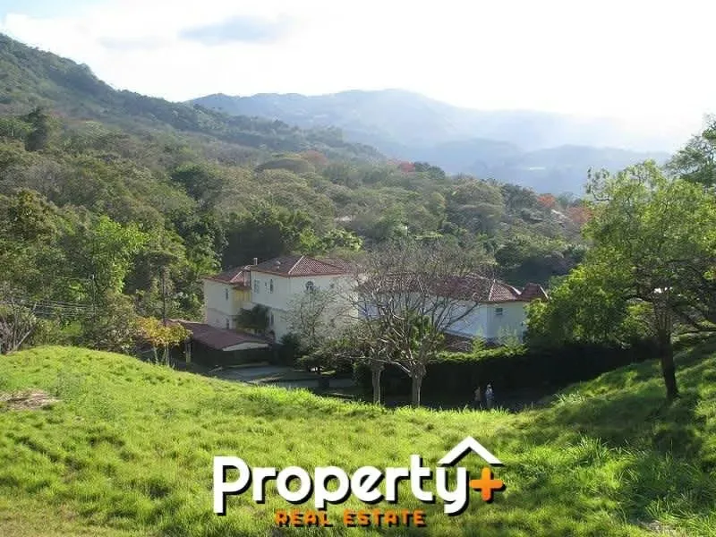 Land in Santa Ana for housing development