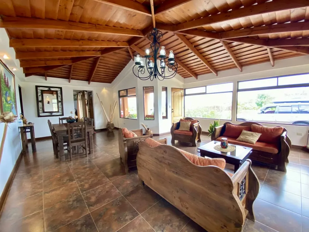 Casa en venta en Concepción, San Rafael de Heredia.