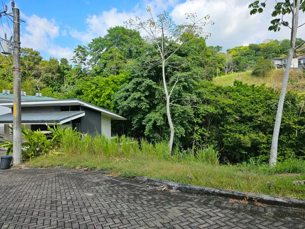 Lote de Playa condominio Villa Leona Punta Leona…a 1h de San Jose