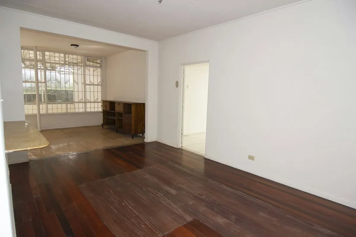 Se alquila casa en zona mixta, Barrio Escalante