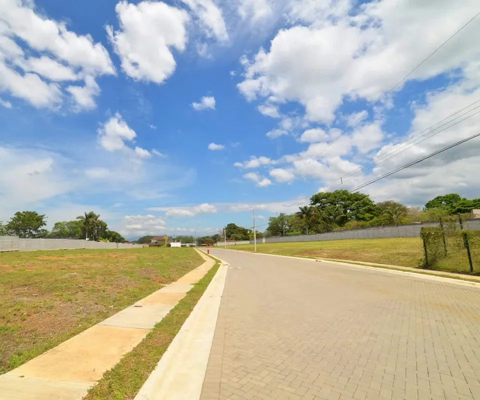 FOR SALE LOTS IN CONDOMINIUM TERRANOVA THE CEIBA OF ALAJUELA
