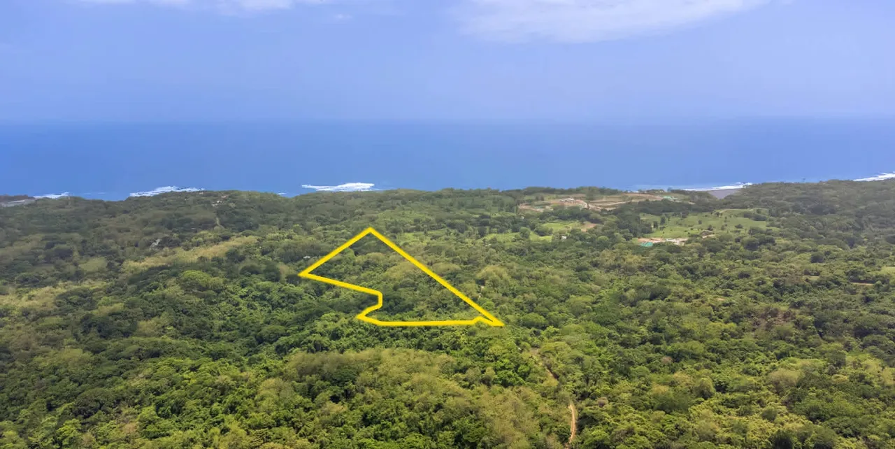 Oceanview Property with 14 subdivided lots in San Juanillo Guanacaste