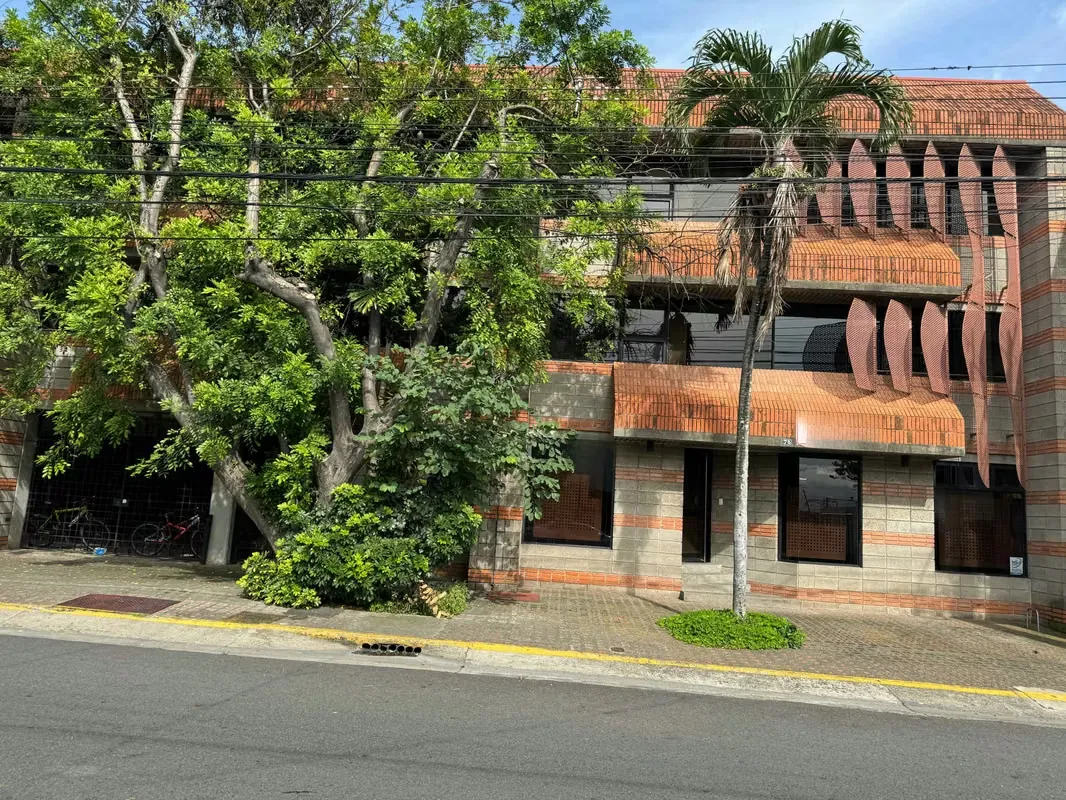 Edificio en Alquiler en Paseo Colón