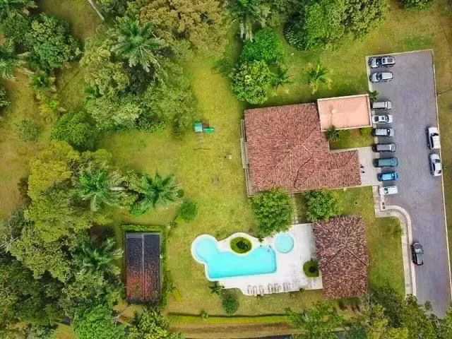 MODERN HOUSE FOR RENT IN SANTA ANA CENTER