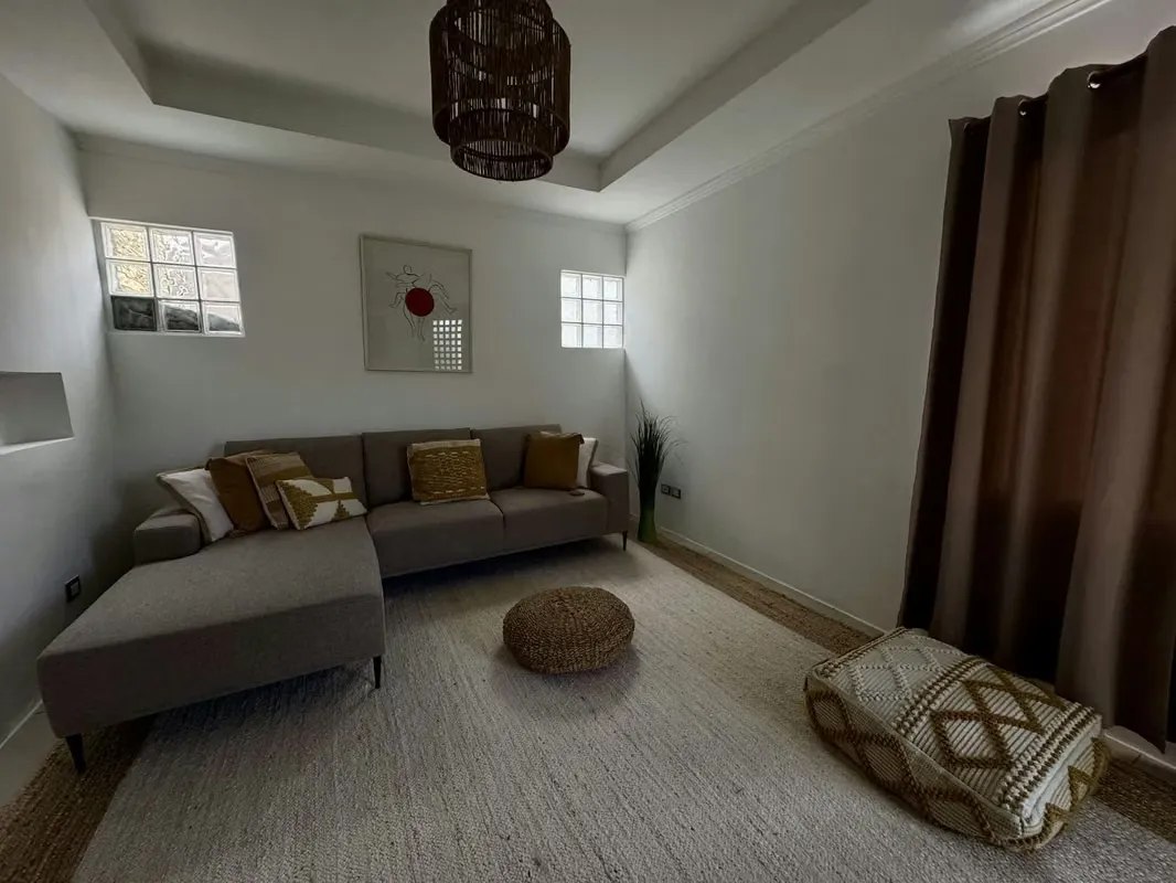 Se vende casa independiente zona Altamonte, Curridabat (AD)