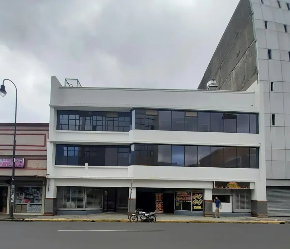 Edificio en San José, de Lujo