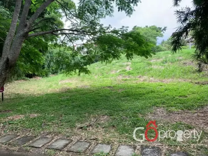 En venta lindo lote en Villa Real, Santa Ana