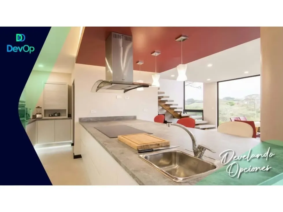 Venta de casa con excelente vista y apto independiente, Ulloa, Heredia