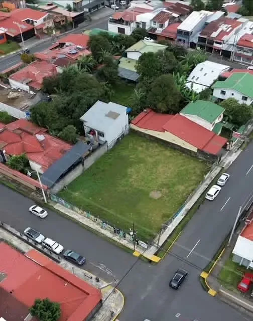 id 38949 Venta de Lote Comercial en el Centro de Curridabat