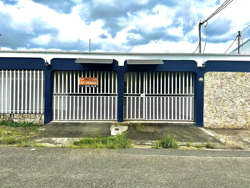 Venta de casa MIXTA en Villas de Ayarco. id 38178