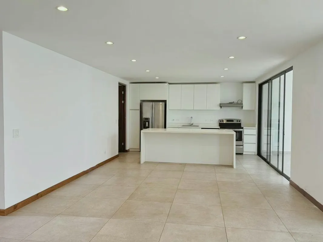 ALQUILER DE CASA EN CONDOMINIO - ESCAZÚ