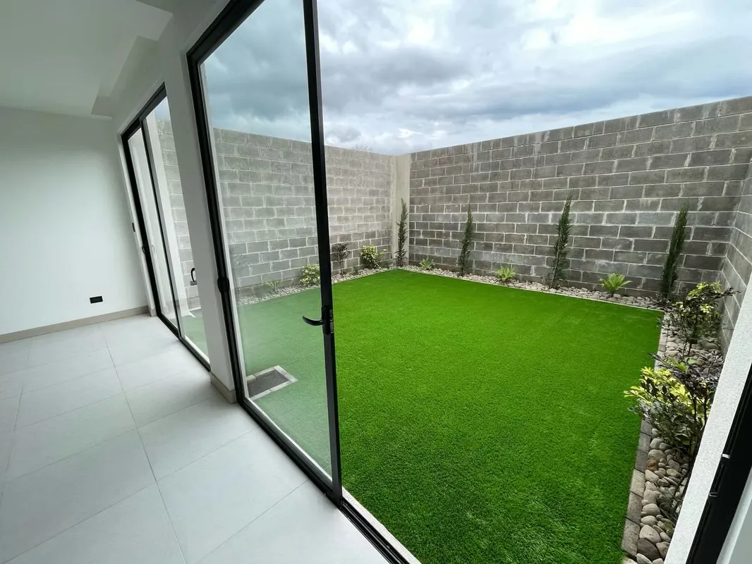 SE ALQUILA CASA EN CONDOMINIO LINDORA VILLAGE, POZOS, SANTA ANA