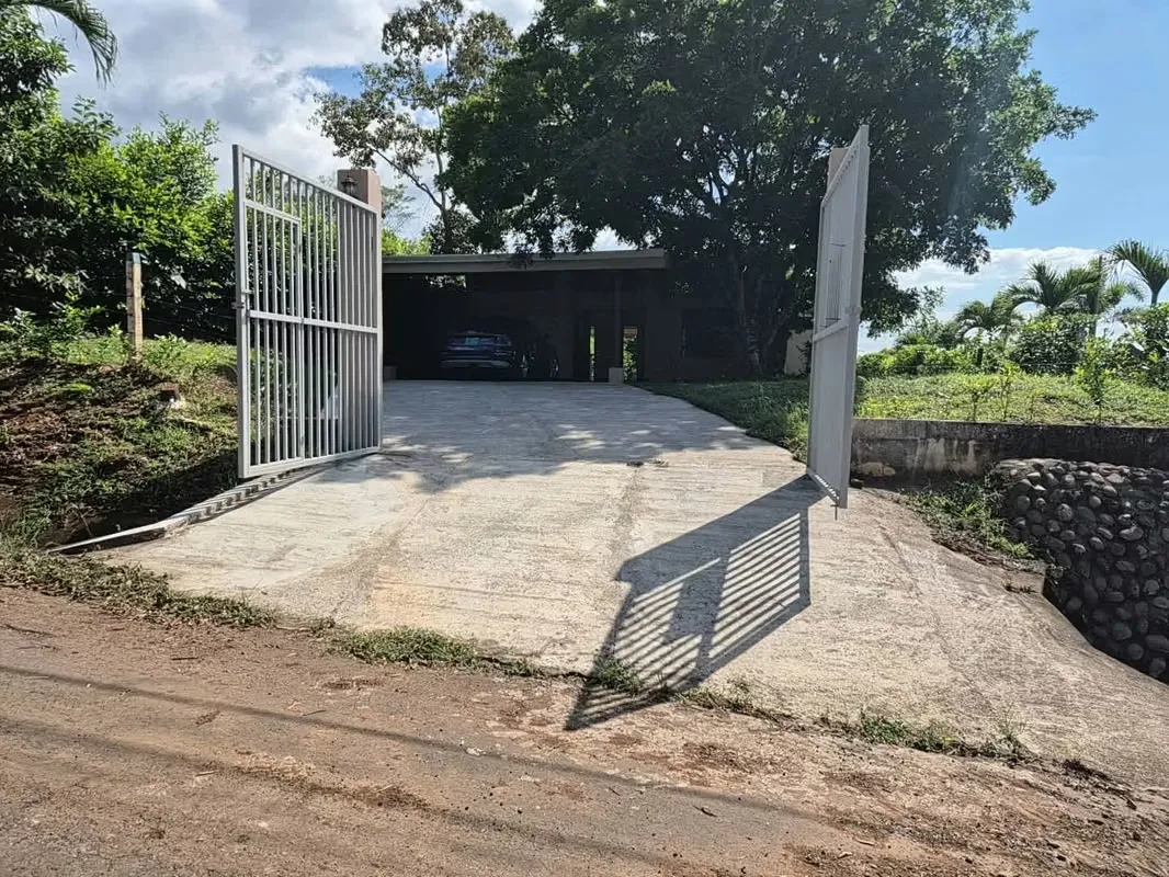 CASA NUEVA DE 1 PLANTA EN JESUS MARIA, SAN MATEO, COD SM-26.