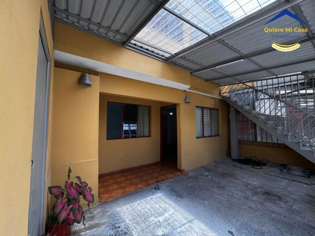 INVERSIONISTA! CASA MAS TRES APARTAMENTOS EN DESAMPARADOS, SAN MIGUEL URB GIRASOL