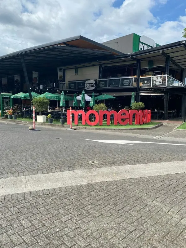 Restaurant Space for Rent, Momentum Lindora 5697