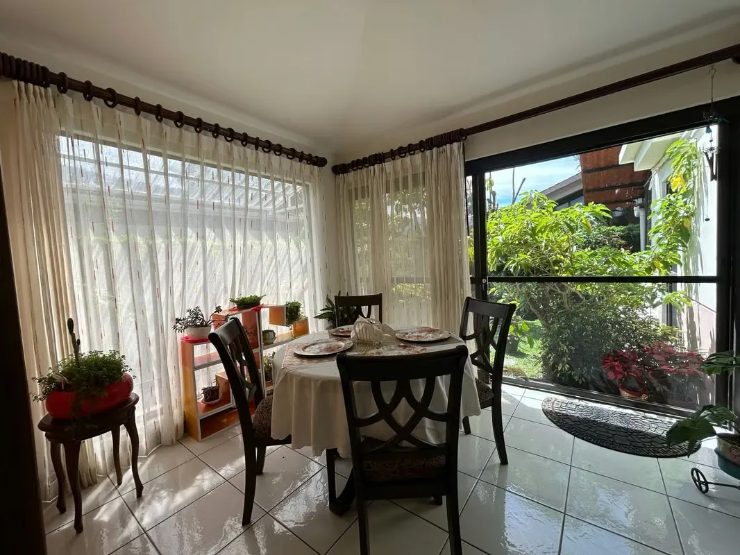 CONDO FOR SALE IN EXCLUSIVE GATED COMMUNITY - LINDORA - SANTA ANA