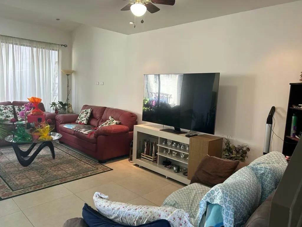 HOUSE FOR SALE IN GUACHIPELÍN