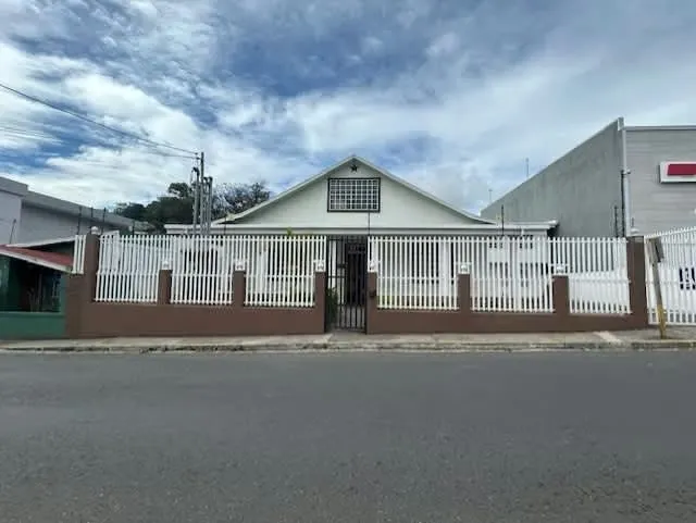 Venta de Casa Comercial, Centro de Tres Ríos id 39679