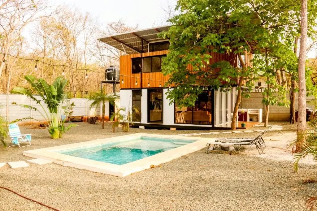 Live the Tropical Dream – Charming Home Just Minutes from Playa Negra