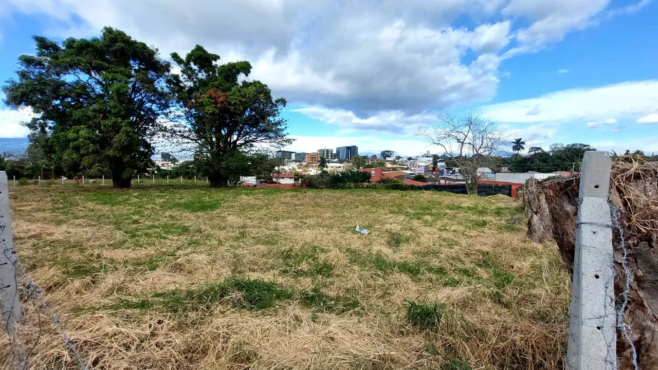 Lote en venta San Rafael, Escazú para apartamentos
