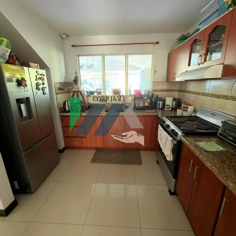 Descubre el hogar perfecto para tu familia: comodidad, amplitud y estilo en cada rincón. Una propiedad ...