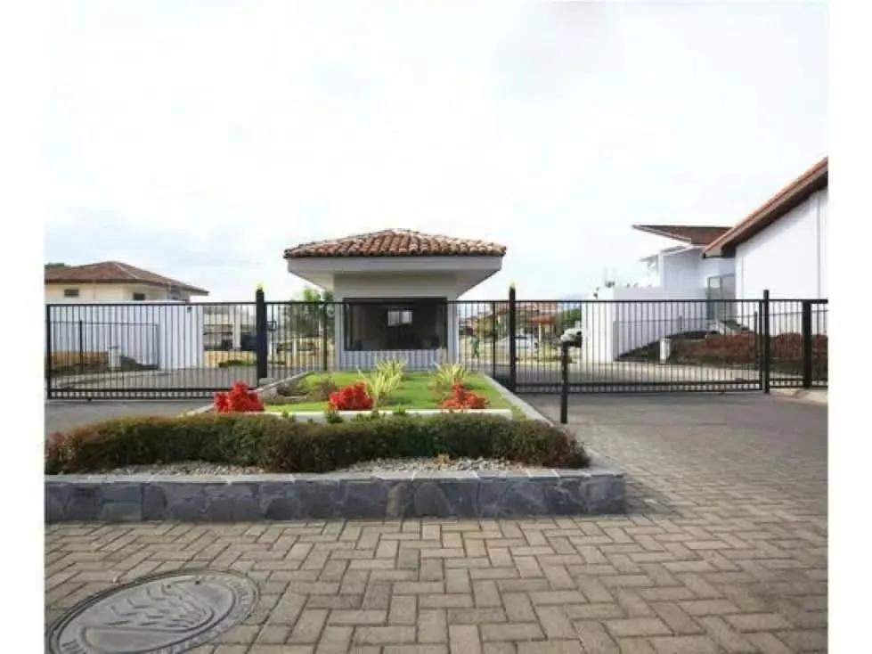 VENTA DE LOTE, CONDOMINIO LOS CASTILLOS, LA GUACIMA, 4020331 (HC)