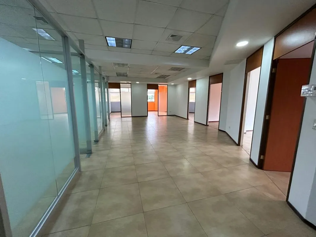 VENTA Y ALQUILER DE OFICINAS EN SPAZIO EJECUTIVO- SAN RAFAEL DE ESCAZÚ