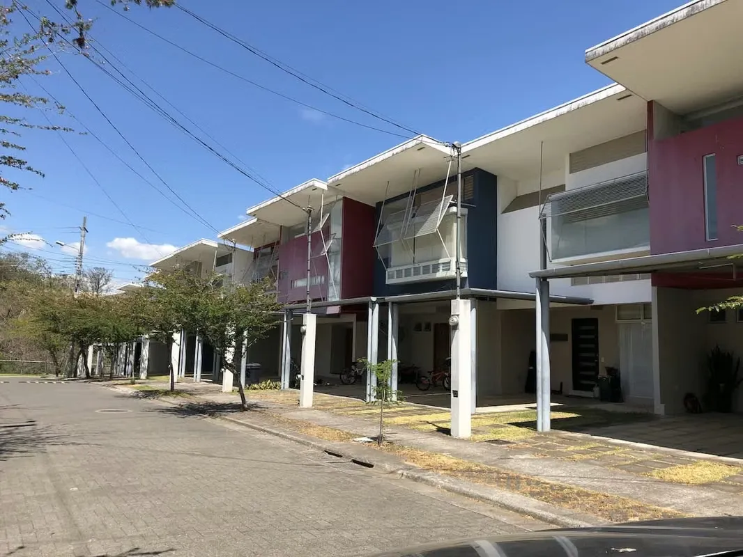 VENTA DE CASA EN CONDO PARA INVERSION, BRASIL DE MORA