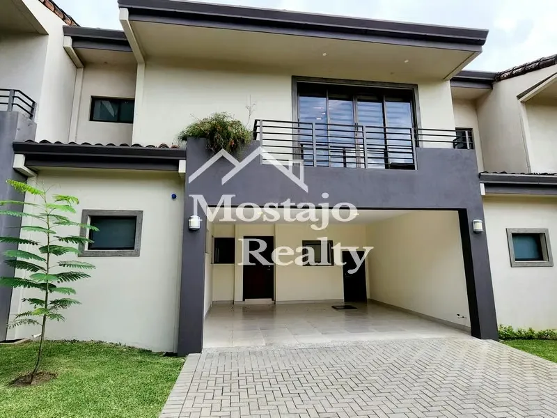 Oportunidad! Venta de casa moderna en Condominio,  Santa Ana