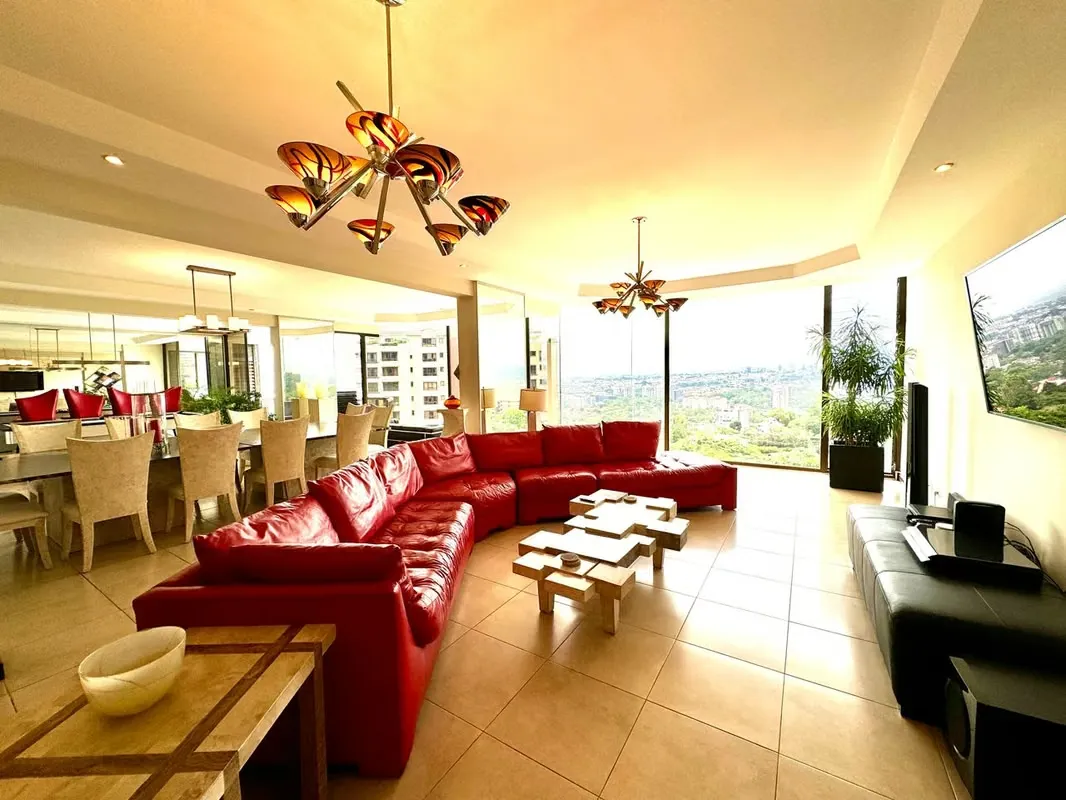 VENTA DE APARTAMENTO EN CERROS DE MAYORCA - ESCAZÚ
