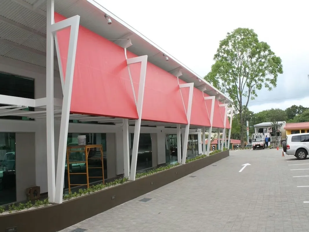 ALQUILER DE LOCALES EN PLAZA - CIUDAD COLON