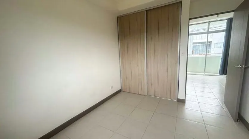 House for Sale in Gated Community – Easy Access to San José