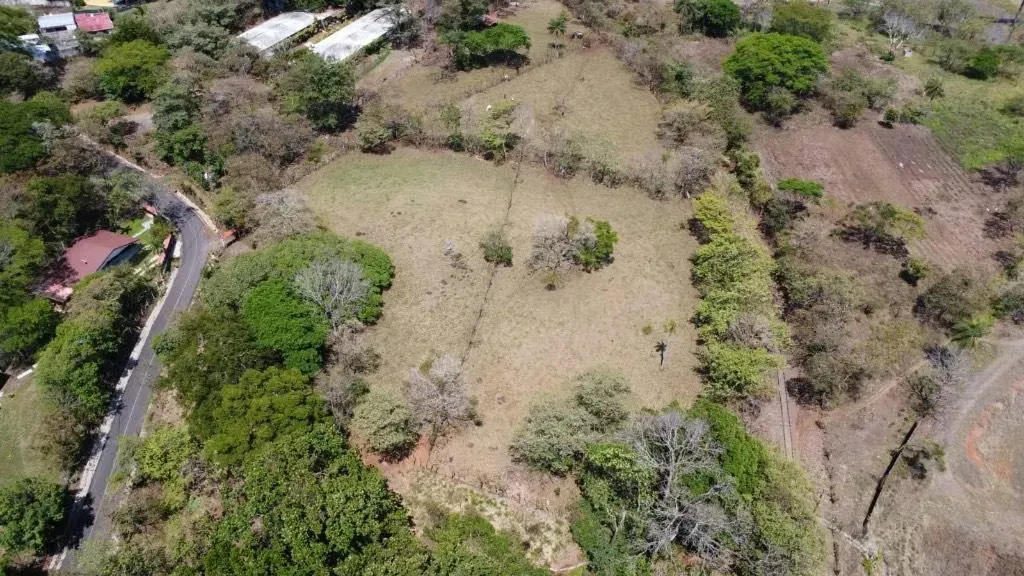 Terreno con Uso Suelo Mixto Escobal Atenas