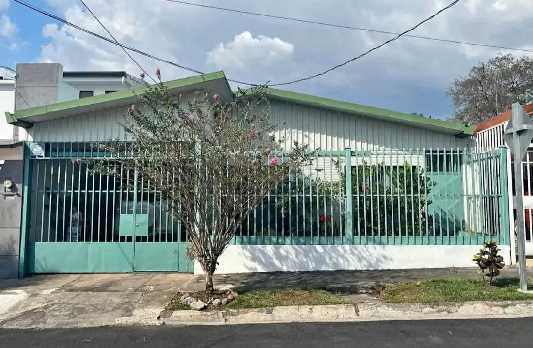House for Sale in Pavas | 4 Bedrooms | One Story | 180 m² Lot | Opportunity
