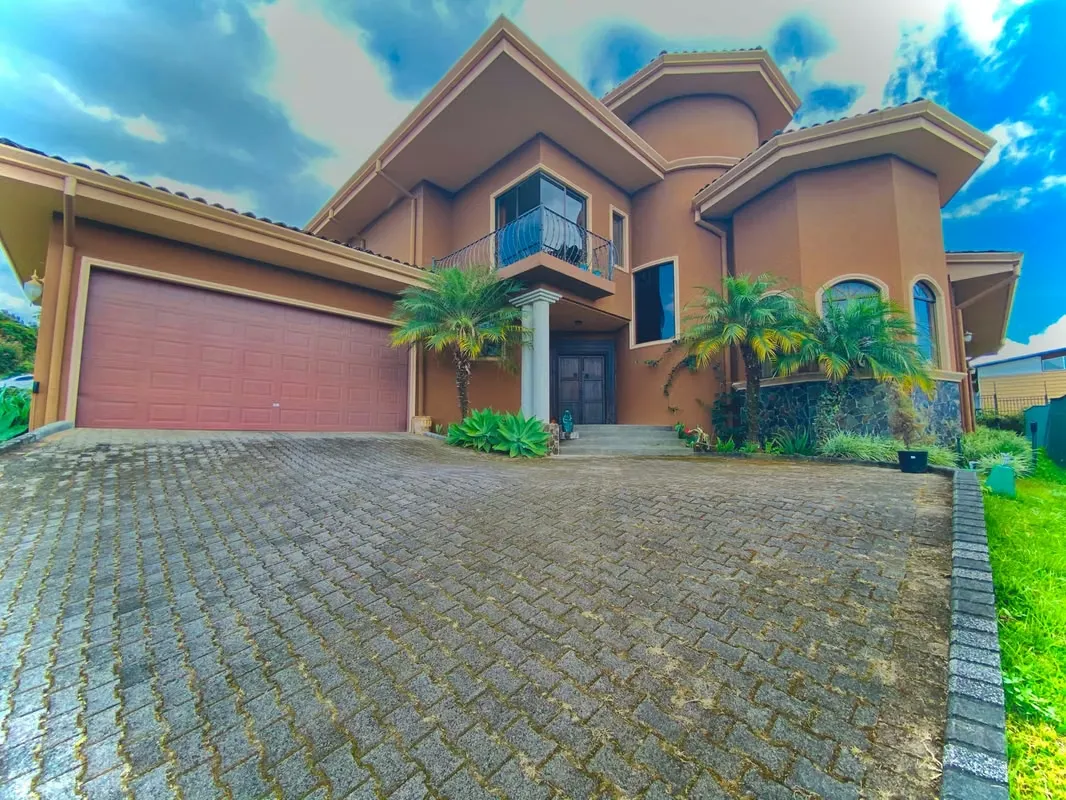 SR - Venta de casa Colinas Montealegre - ID 32232