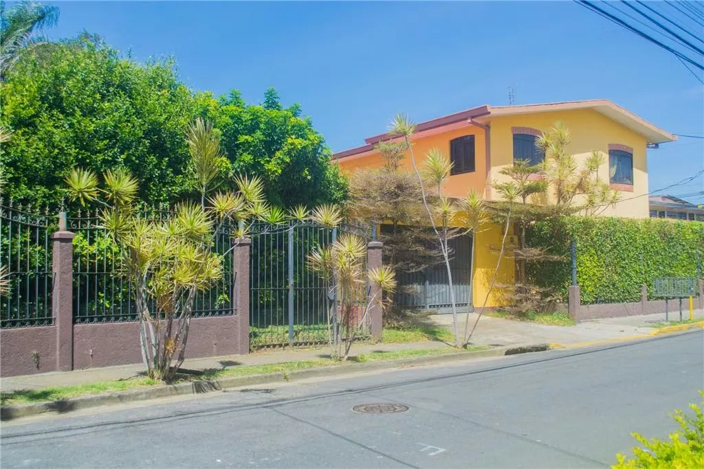 LC- id 36245 Venta de Casa, Sabanilla, Montes de Oca, San Jose