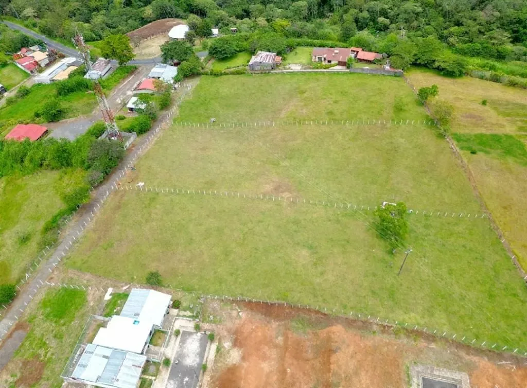 Venta de Quintas en Birrisito de Paraíso, Cartago
