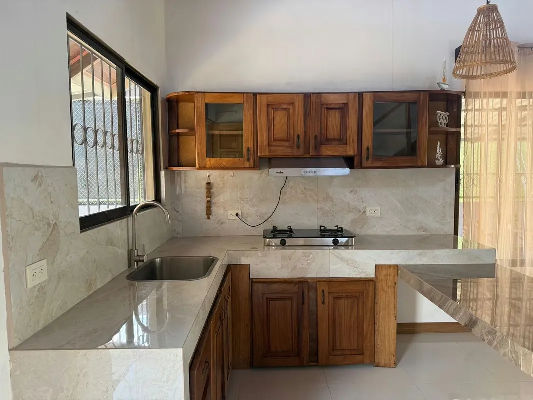 Venta de casa en Garabito, Jacó (MV)