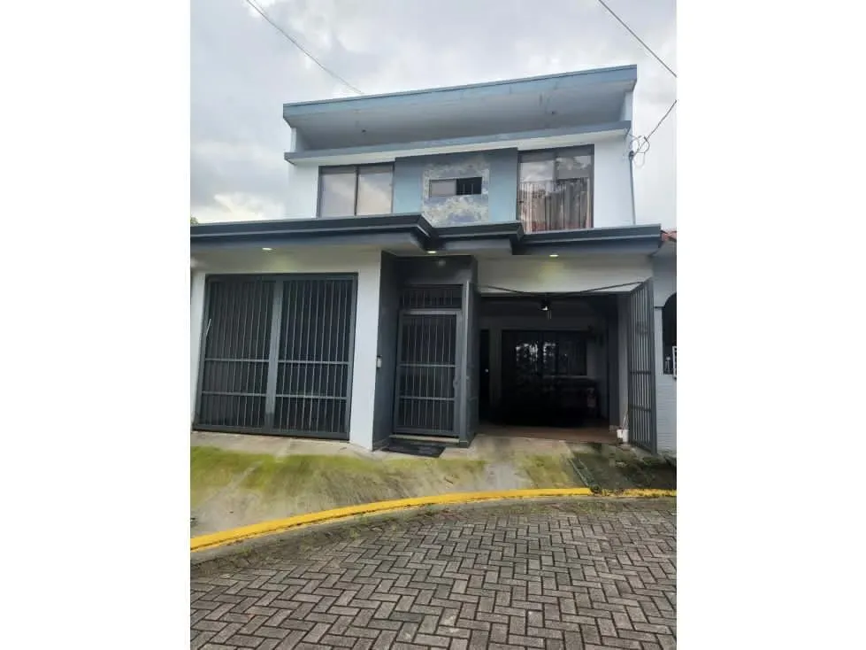 VENTA DE CASA, MERCEDES NORTE, HEREDIA 40399 (IH)