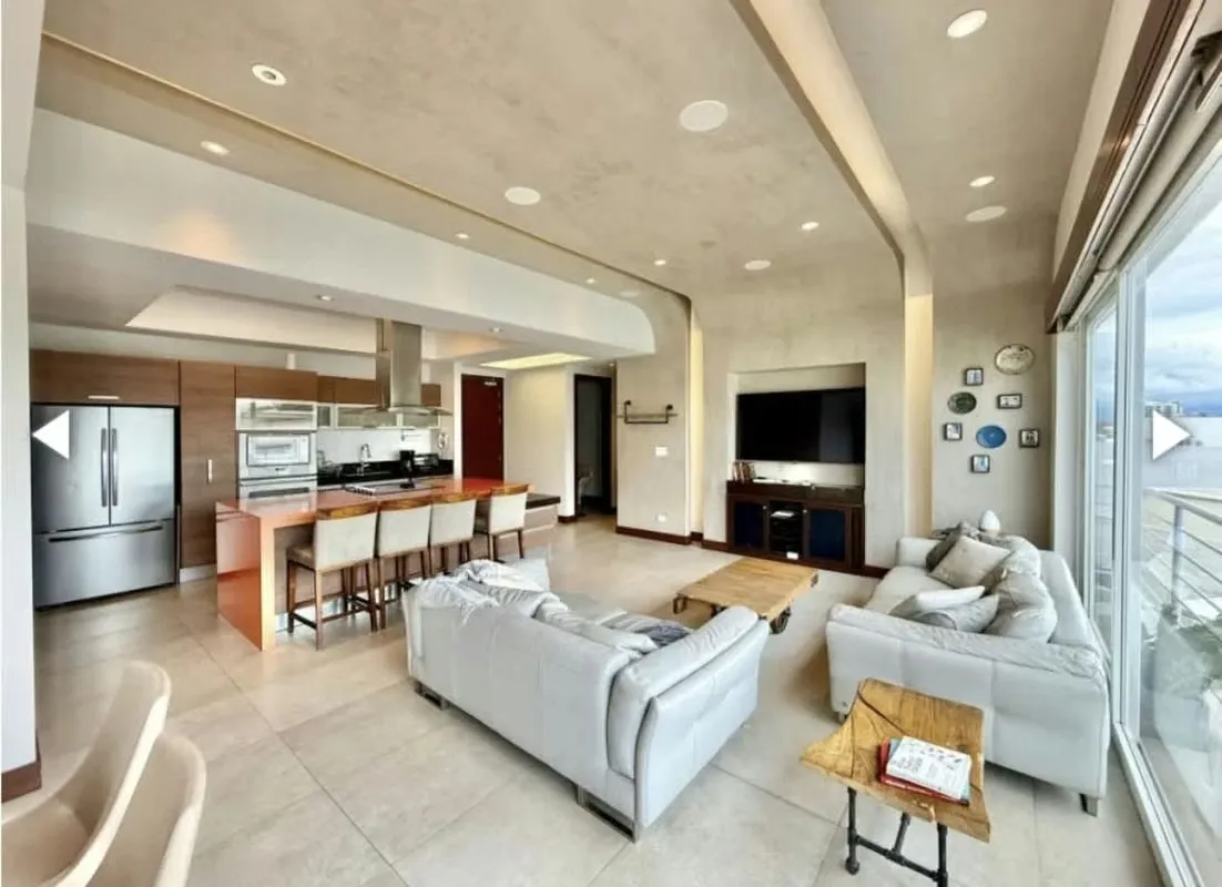 PENTHOUSE LUJOSO AMOBLADO 208M2 EN TORRE ESCAZU POR DISTRITO 4