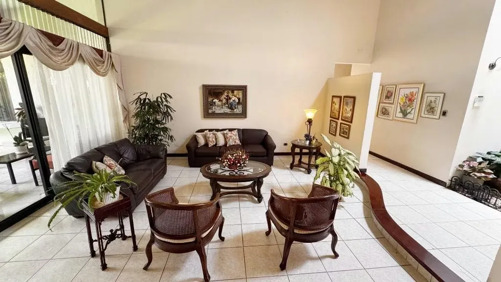HOUSE FOR SALE IN ESCAZU TREJOS MONTEALEGRE