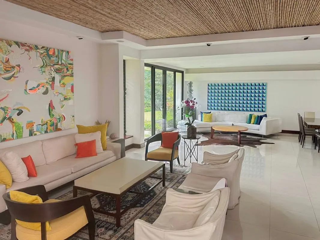 AMPLIA CASA EN VENTA EN SAN RAFAEL DE ESCAZU