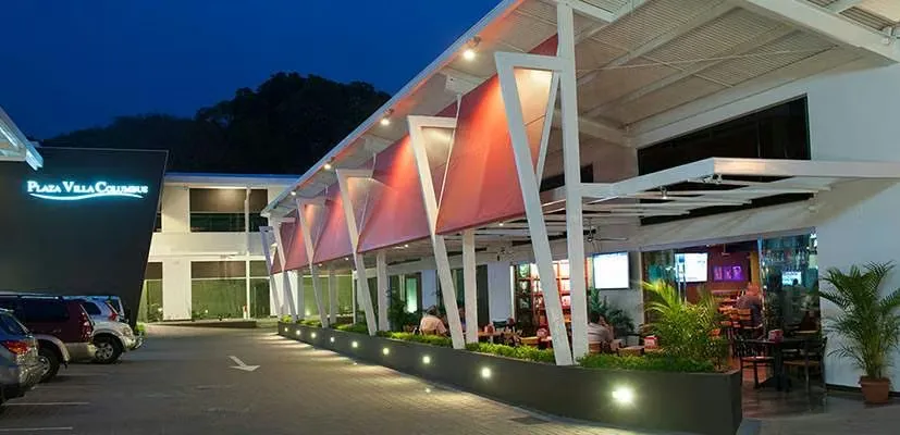 Alquiler Locales amplios-Centro comercial moderno. Ciudad Colon-Mora